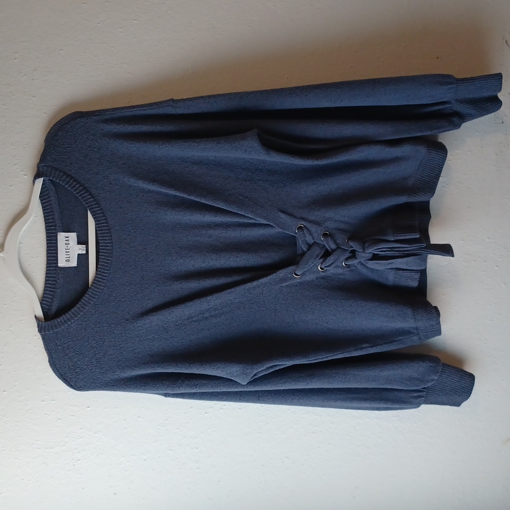 NWT Olive+Oak Blue Tie Sweater Size S